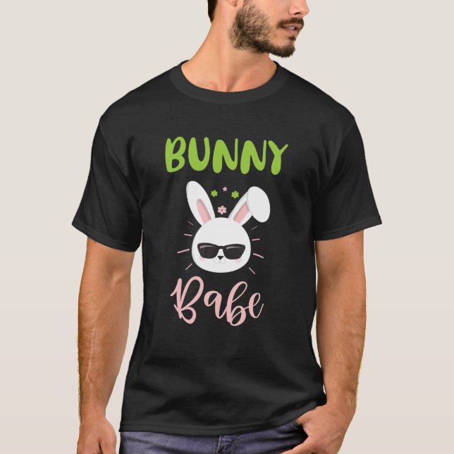 Camiseta Bunny Babe Cute Easter Day (Frente)