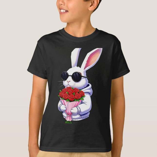 Camiseta Bunny Hugging Valentine Flower Bunny  (Frente)
