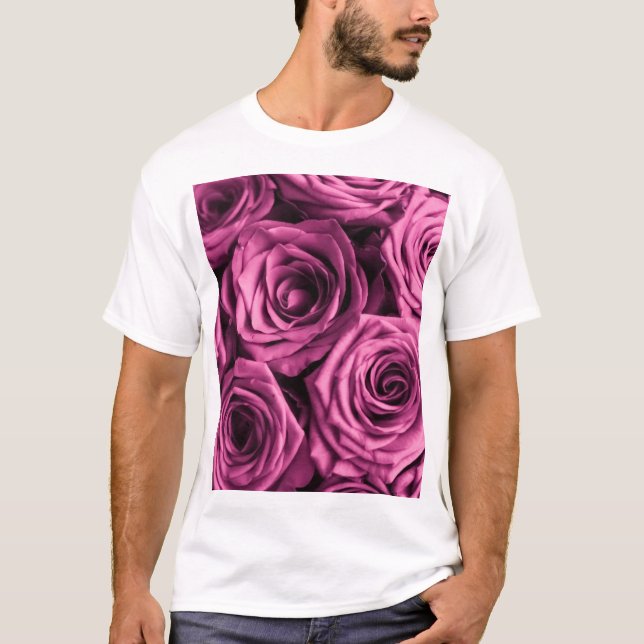 Camiseta Buquê de rosas roxos, flores fundo floral (Frente)
