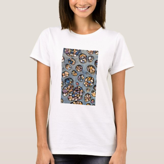 Camiseta Buracos preenchidos com seixos, CA (Frente)