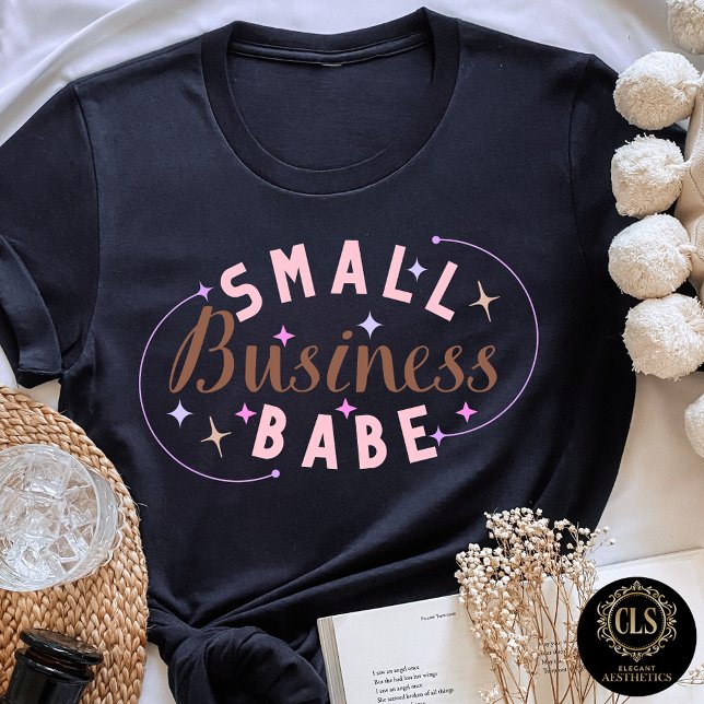 Camiseta Business Casual Graphic Tee - Small Business Babe (Criador carregado)