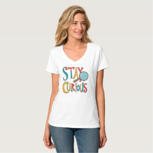 Camiseta Busque Conhecimento: Citação Inspiradora 'Permaneç
