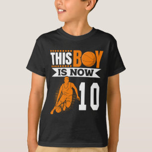 Camiseta Bysketbyll - Este Rapaz Tem Agora 10 Anos
