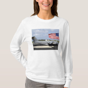 Camiseta C-17 Globemaster III senta-se no voo