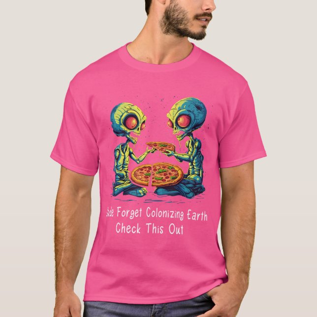Camiseta Cabeça de Alien Engraçado Comendo Pizza Ufo Extrat (Frente)