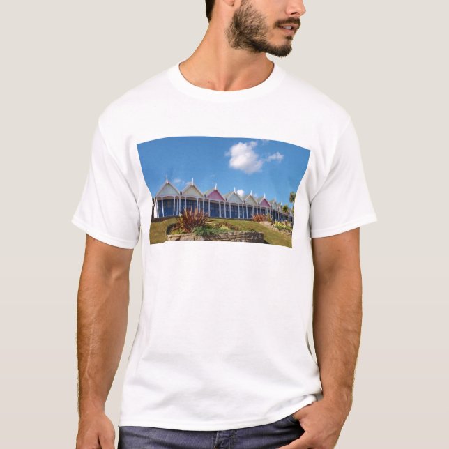 Camiseta Cabines de Praia Tradicionais Britânicas (Frente)