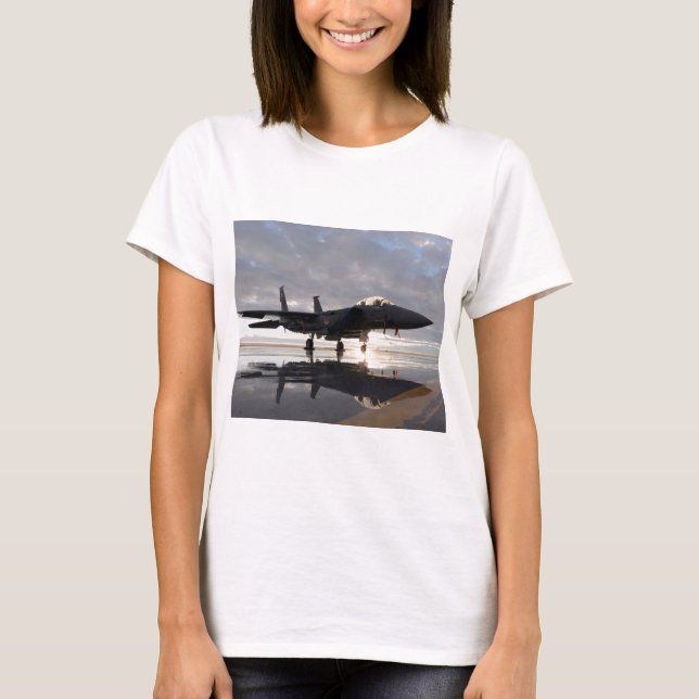 Camiseta Caça a Jato Sobre os Mares (Frente)