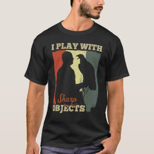 Camiseta Caça com Falcão Eu Brinco Com Objetos Cortantes Pa