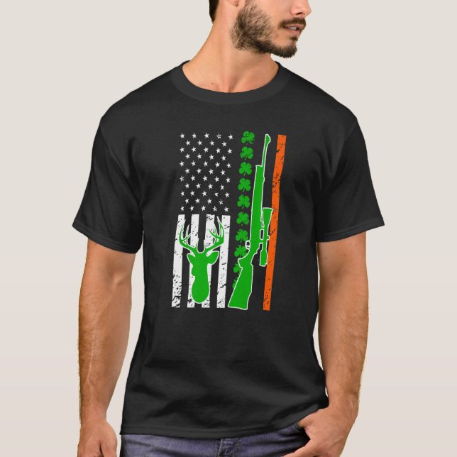 Camiseta Caça De Veado Com Dia de São Patrício De Arma Usa  (Frente)