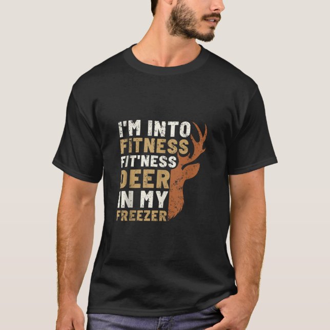Camiseta Caçando estou na Malhação Ness Deer no meu Freez (Frente)
