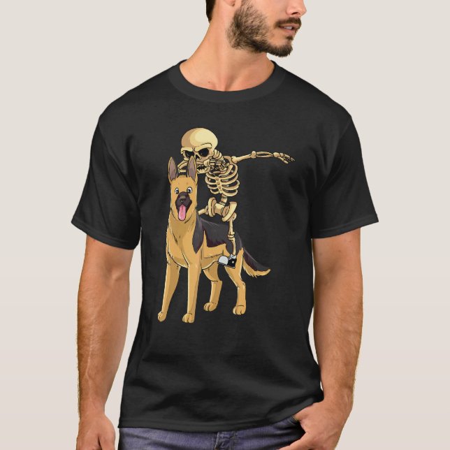 Camiseta Cachorro Alemão Pastor Alemão Montando Esqueleto F (Frente)