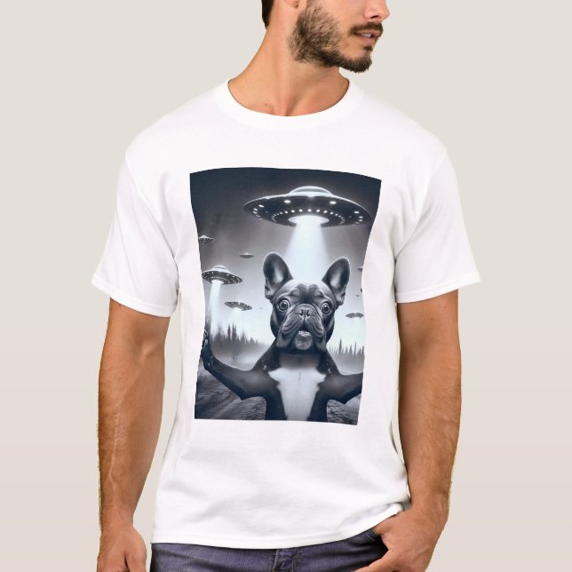 Camiseta Cachorro Alienígena engraçado OVNI Cachorro francê (Frente)