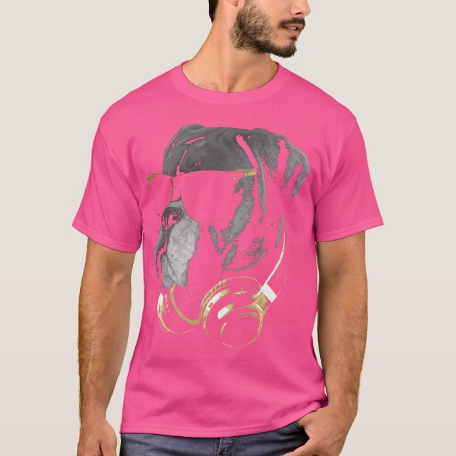 Camiseta Cachorro Boxer Com Óculos De Sol E Fones De Ouvido (Frente)