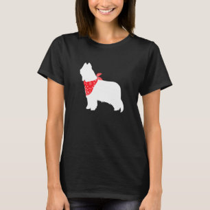 Camiseta Cachorro Briard Vestindo Bandana Vermelha