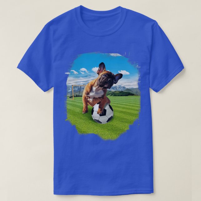 Camiseta Cachorro Buldogue Francês Jogando Futebol (Frente do Design)
