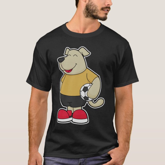 Camiseta Cachorro como jogador de futebol com bola de futeb (Frente)
