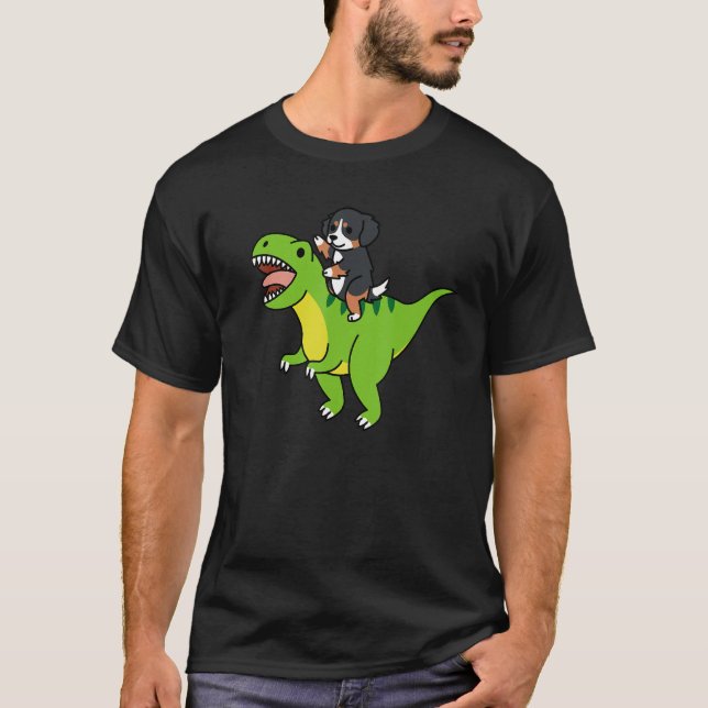 Camiseta Cachorro da Montanha Bernese Andando Rex Dinossaur (Frente)