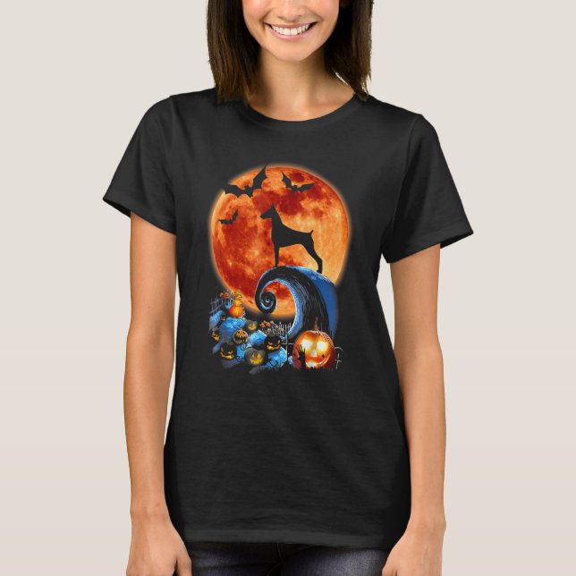Camiseta Cachorro Doberman Assustado E Costume De Lua No Ha (Frente)