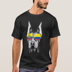 Camiseta Cachorro Doberman Pinscher Óculos de Sol Bandeira 