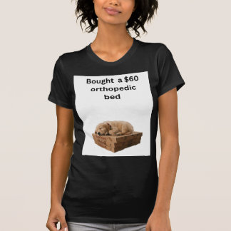 Camiseta Cachorro dormindo em uma caixa de pizza
