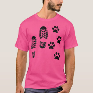 Camiseta Cachorro E Homem Seguindo Pessoas De Cachorro Que 