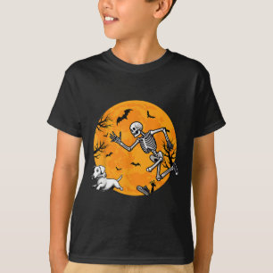 Camiseta Cachorro Esqueleto de Halloween Perseguindo Cachor