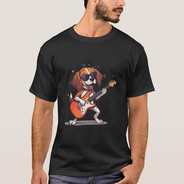 Camiseta Cachorro Feliz Rocker Tocando Violão de Óculos de  (Frente)
