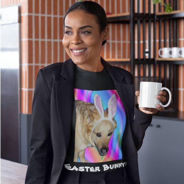 Camiseta Cachorro german shepherd e Páscoa Escuro (German Shepherd Dog & Easter Bunny Dark Women's T-Shirt)