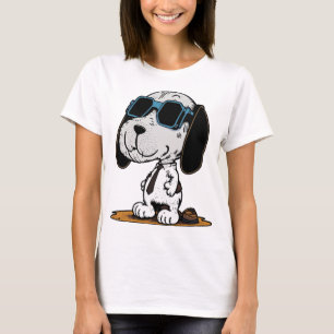 Camiseta Cachorro giro em óculos de sol