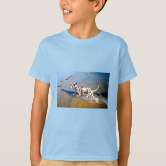 Camiseta Cachorro nadando à beira-mar