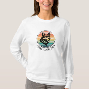 Camiseta Cachorro Negra Que Parece Tímido
