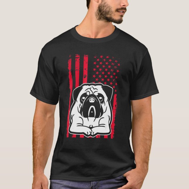 Camiseta Cachorro Nos Pug Bandeira Americana (Frente)