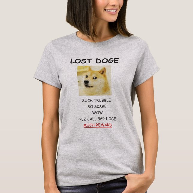 Camiseta Cachorro Perdeu o meme Doggo MUITO REWARD! (Frente)