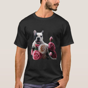 Camiseta Cachorro Pug Fofo Deitado Em Rosas