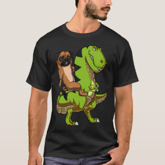 Camiseta Cachorro Pug Montando Dinossauro T-Rex