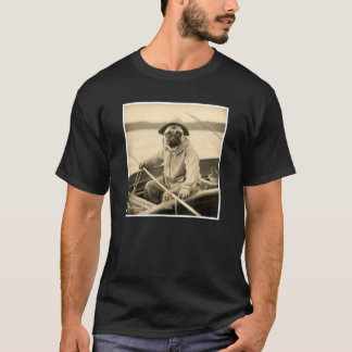 Camiseta Cachorro Pug Pescador Fofo em um Barco Vintage
