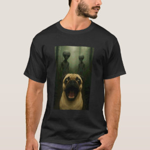 Camiseta Cachorro Pug Selfie com Alienígenas Engraçado
