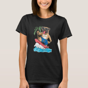 Camiseta Cachorro Pug Surfando Prancha de Surf Retro Surf
