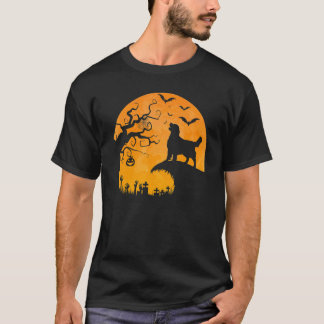 Camiseta Cachorro Retriever Dourado Uiva na Lua na Floresta