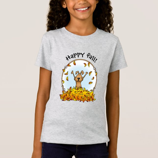 Camiseta Cachorro tocando em uma pilha de folhas caídas - o (Frente)