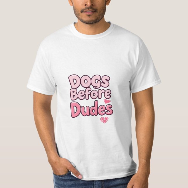 Camiseta "Cachorros Antes de Cara - Engraçada Coitada Femin (Frente)