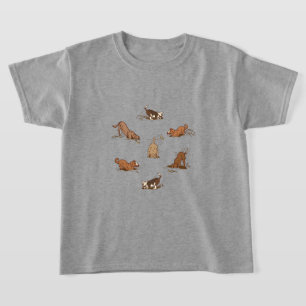 Camiseta Cachorros Digging - em férias de praia.