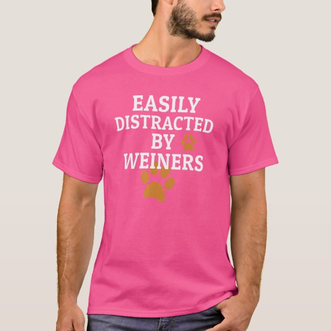 Camiseta Cachorros domésticos salsichas facilmente distraíd (Frente)