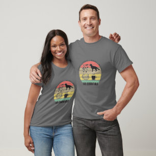 Camiseta Cachorros Essenciais Da Vida, Café, Livros, Música