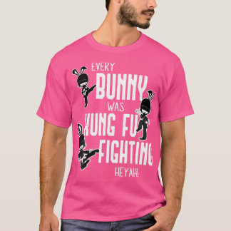 Camiseta Cada Coelhinha Era Kung Fu Lutando Com Páscoa Engr