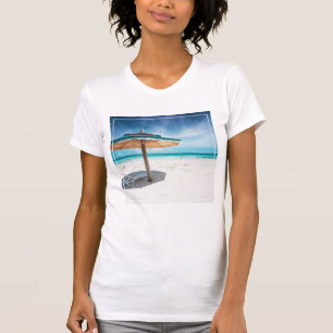 Camiseta Cadeira de praia e praia de prata das areias do