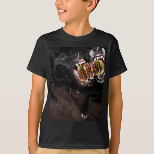 Camiseta Cães atacando um enorme hambúrguer.