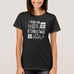 Camiseta Café 365 Eu Funciono Com Café e Alegria de Natal
