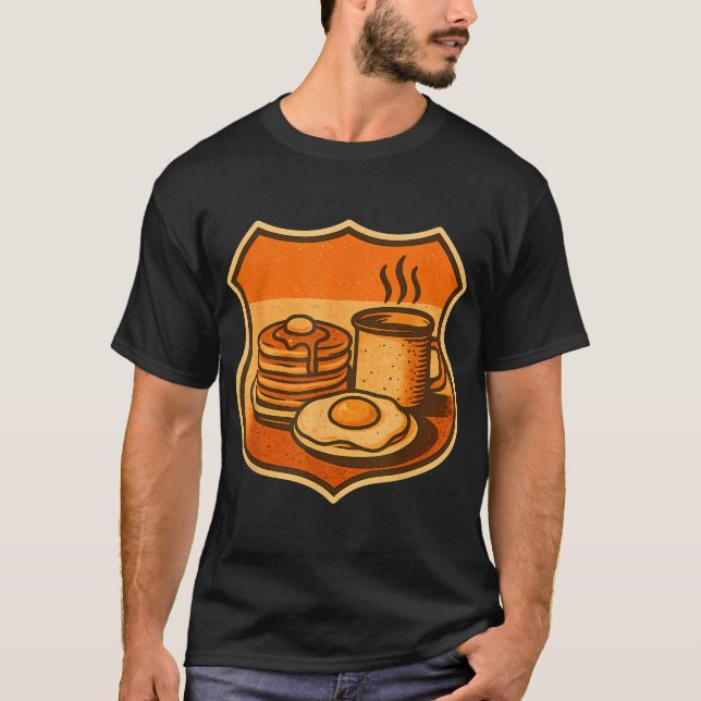 Camiseta Café da Manhã - Crachá da Estrada - Panquecas - Ca (Frente)
