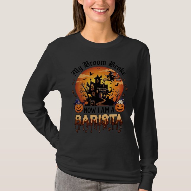 Camiseta Café de Bruxa de Halloween com Batedeira Quebrada  (Frente)